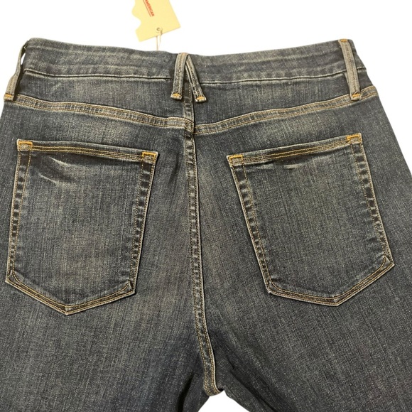 Good American Good Flare Jeans — Size 31 — NWT - Picture 9 of 10